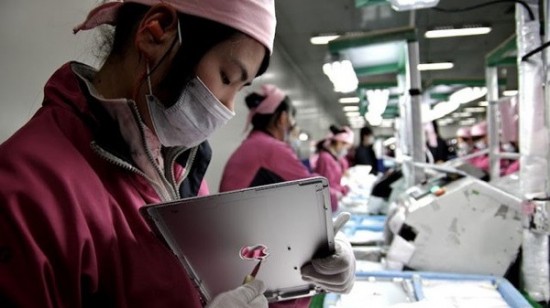 Foxconn aumenta el salario para los que ensamblan iPhone y iPad