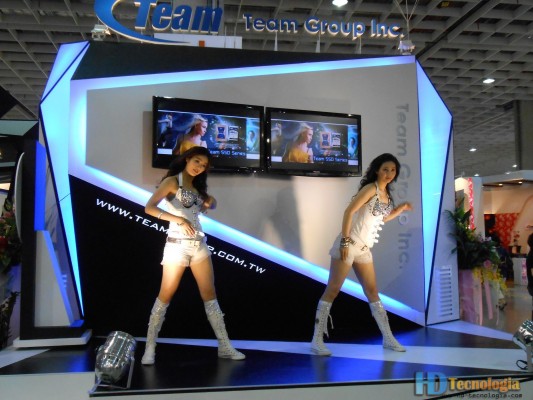 Booth Babes Computex 2013-5