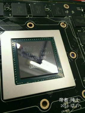 Se muestran fotos del PCB de la GeForce GTX TITAN-X