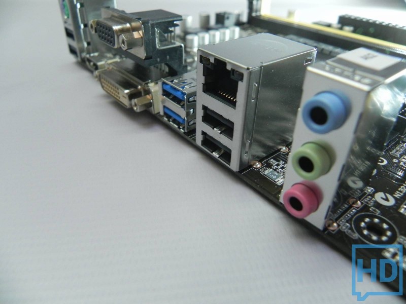 Carte Mère ASUS AM1M-A Rev 1.03 - Socket FS1B - Occasion En état Fonctionnel