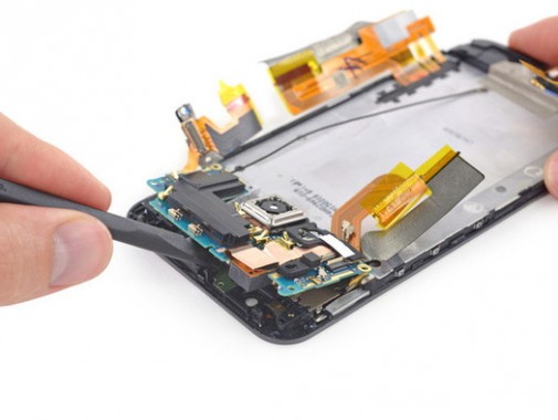 El HTC One M9 es difícil de reparar-8