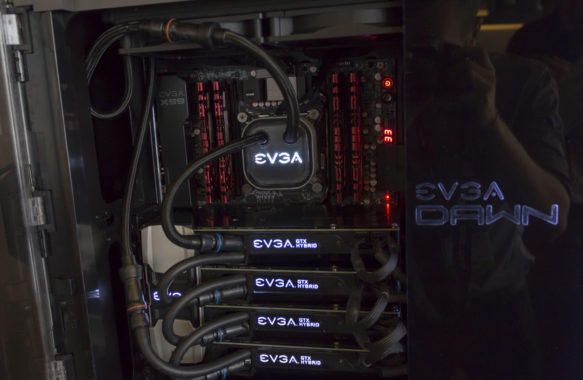 EVGA muestra sus nuevo gabinete en Computex 2016 4
