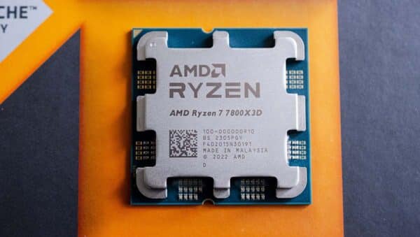 El mejor para videojuegos: ¿AMD Ryzen 7 7800X3D o Intel Core i7-13700K?