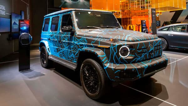 Mercedes-Benz presenta su nueva camioneta eléctrica que puede realizar giros de 360 grados – CES 2024
