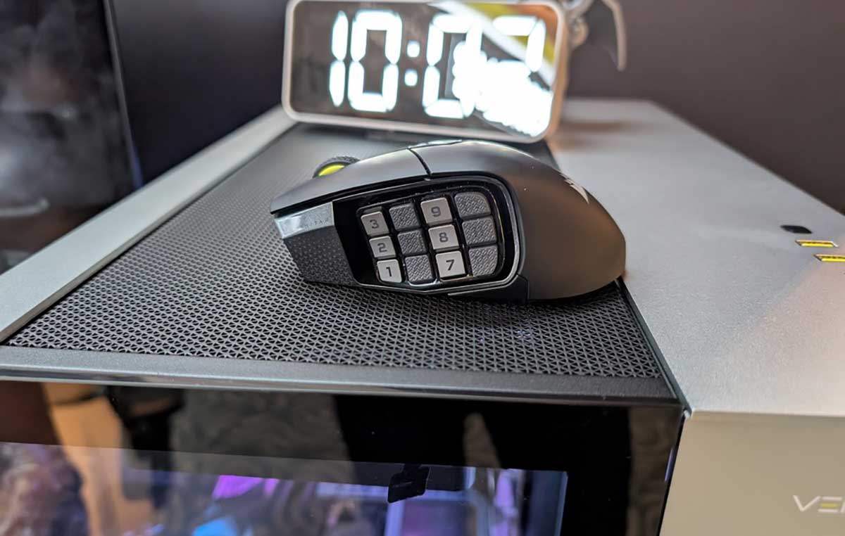 Corsair muestra su teclado MAKR 75 DIY y mouse SCIMITAR ELITE