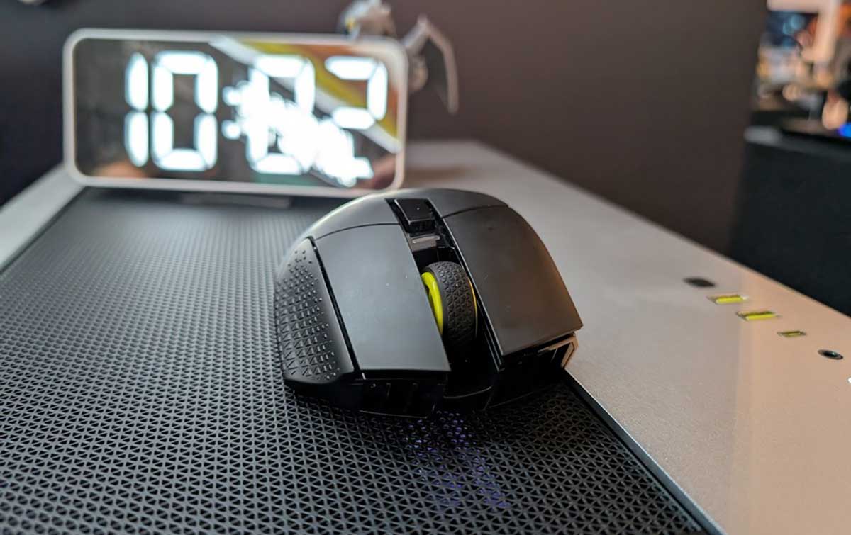 Corsair muestra su teclado MAKR 75 DIY y mouse SCIMITAR ELITE