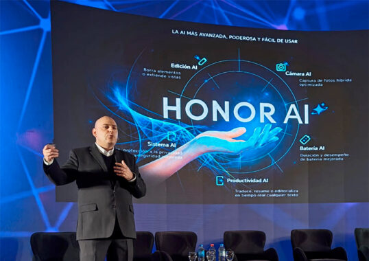 HONOR presenta su estrategia de IA en Argentina y muestra el Magic V6