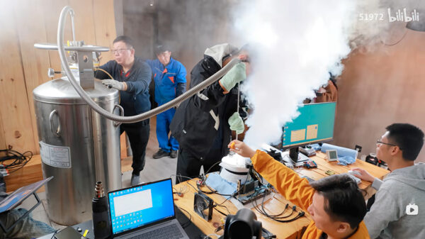 El Intel Core i9-14900KF supera los 9,2 GHz y marca un nuevo récord mundial de overclocking